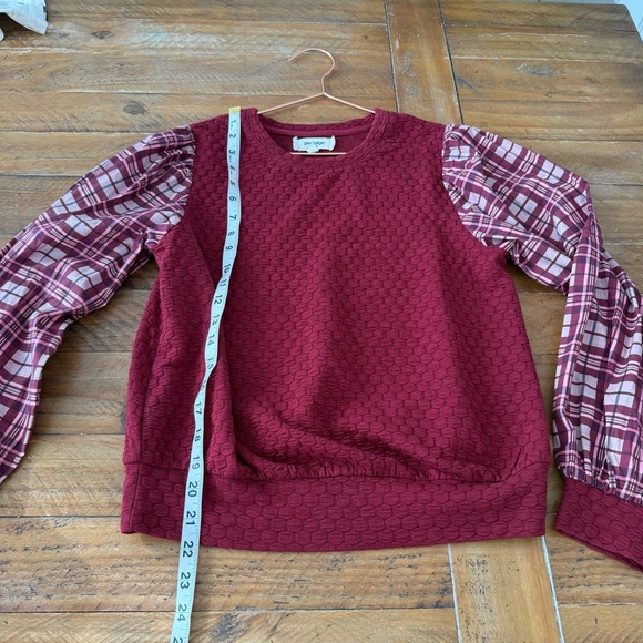 Porridge Burgundy Top with Plaid Sleeves - Picture 5 of 6